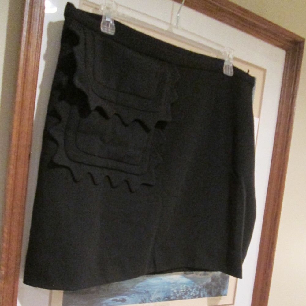 NWT Victoria Beckham black scallop skirt NEW